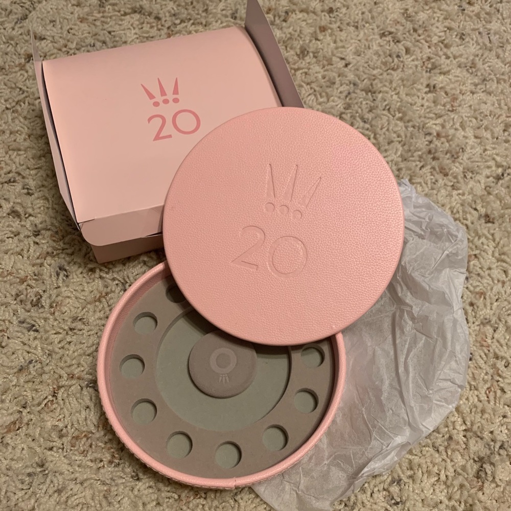 *NEW* PANDORA Jewelry Box